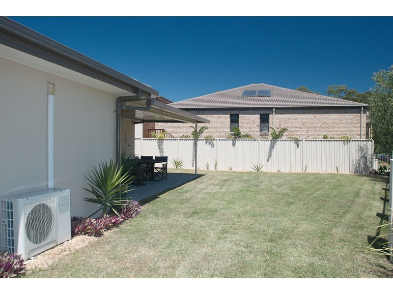 1 Debbie Way, Nerang QLD 4211
