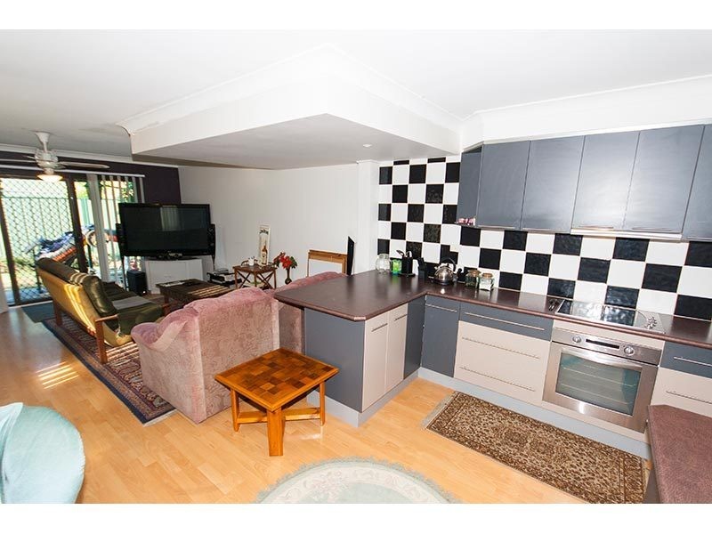 2 Palm/67 Nerang Street, Nerang QLD 4211