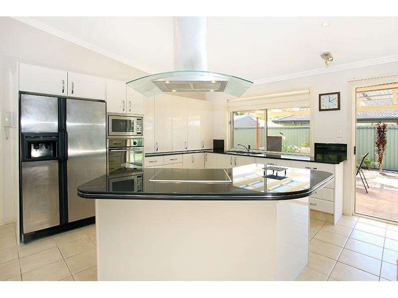 19 St Petersburg Place, Nerang QLD 4211
