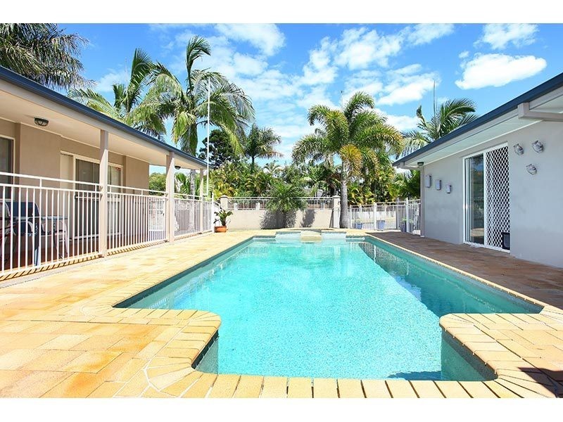 19 St Petersburg Place, Nerang QLD 4211