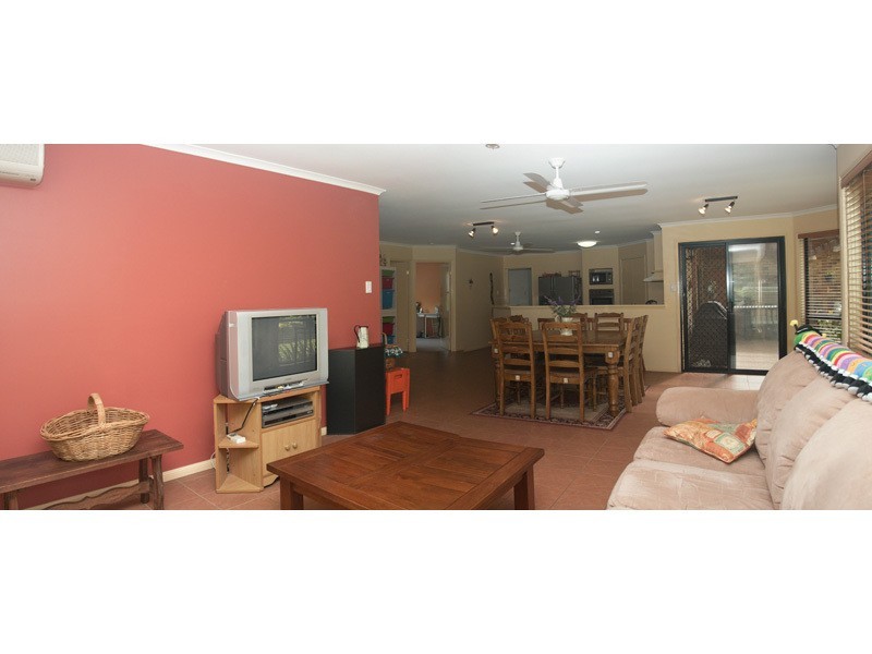 22 Trentbridge Court, Mount Nathan QLD 4211