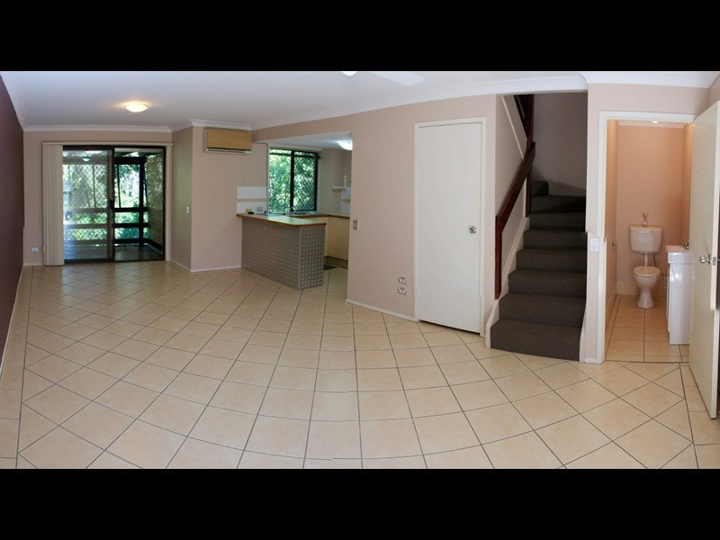 2/67 Nerang Street “Dahlia”, Nerang QLD 4211