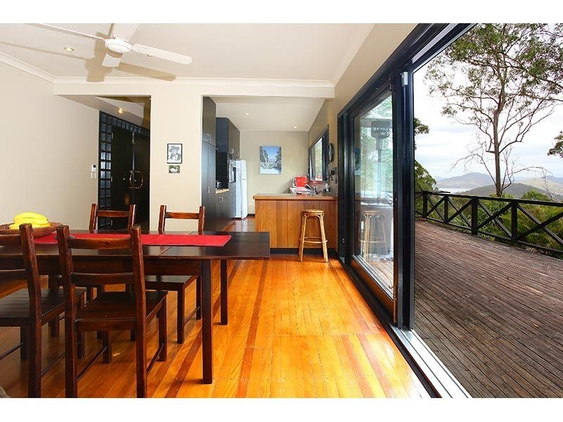 215 Beechmont Road, Lower Beechmont QLD 4211