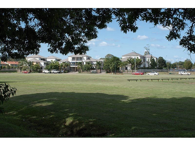 8/18 Paradise Street, Nerang QLD 4211