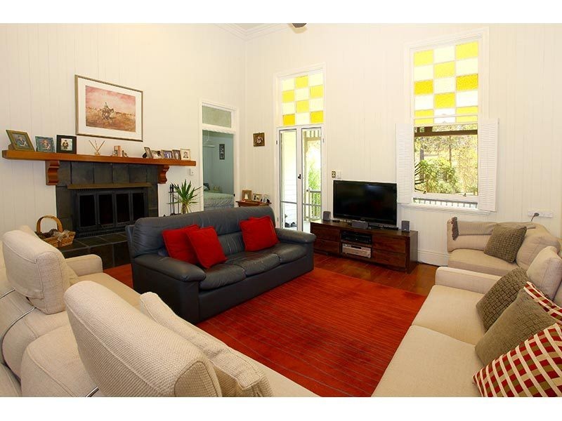 226 Guanaba Creek Road, Guanaba QLD 4210