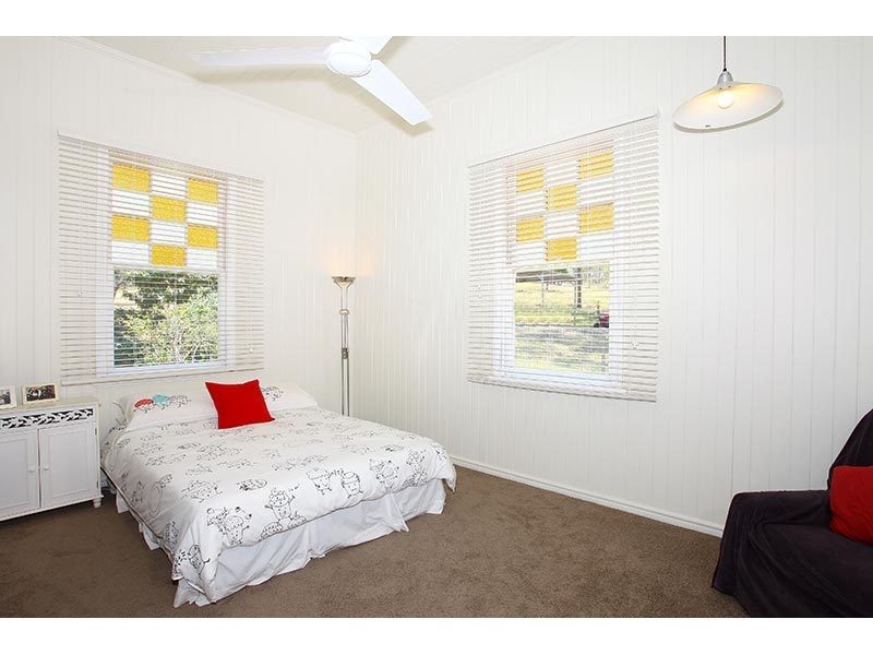 226 Guanaba Creek Road, Guanaba QLD 4210