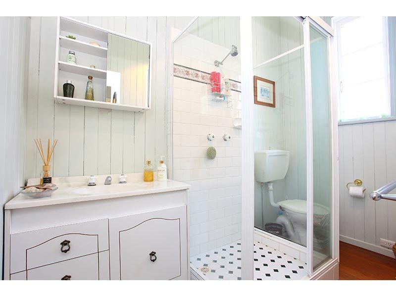 226 Guanaba Creek Road, Guanaba QLD 4210