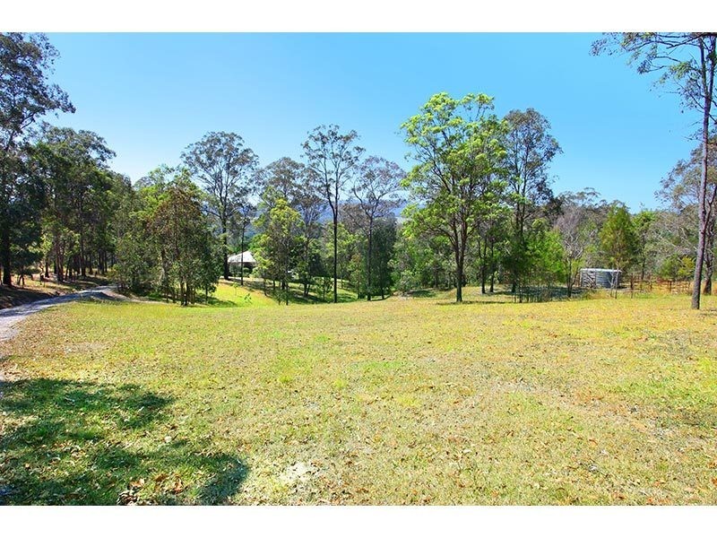 226 Guanaba Creek Road, Guanaba QLD 4210