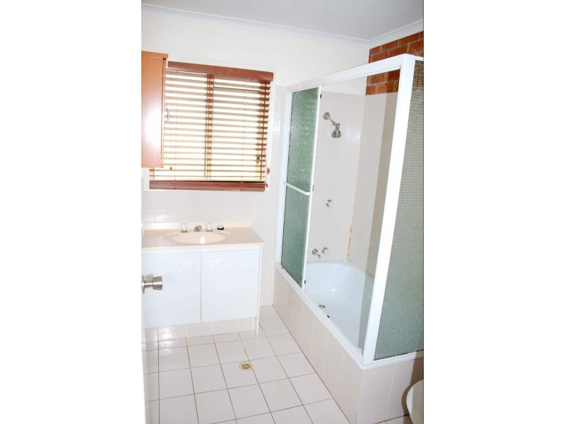 1/159 Pappas Way, Carrara QLD 4211