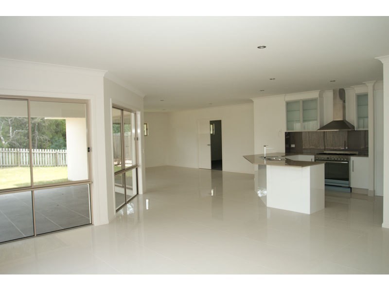 2 Platinum Court, Nerang QLD 4211