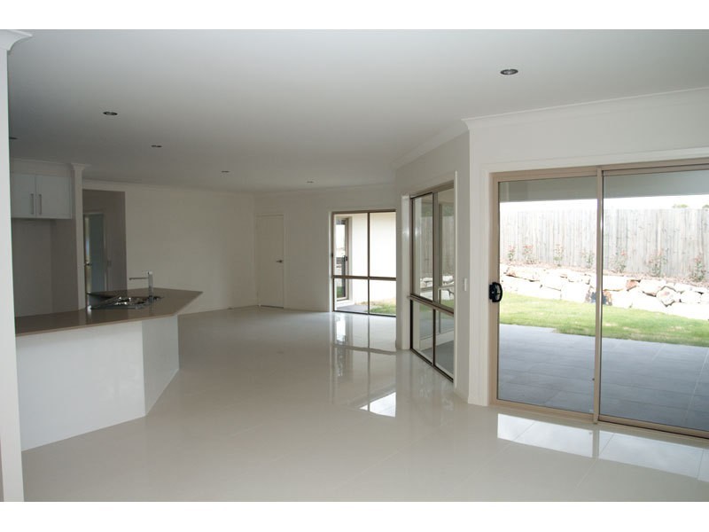 2 Platinum Court, Nerang QLD 4211