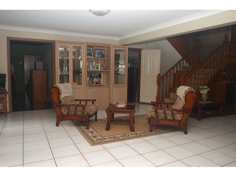 25 Nerang River Drive, Nerang QLD 4211