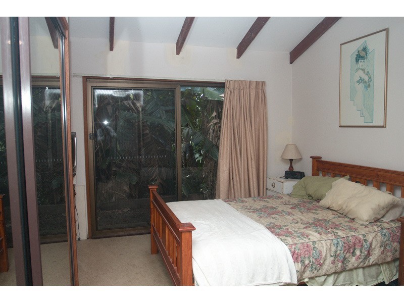 25 Nerang River Drive, Nerang QLD 4211