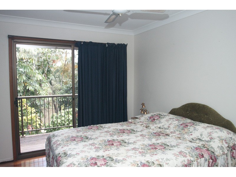 25 Nerang River Drive, Nerang QLD 4211