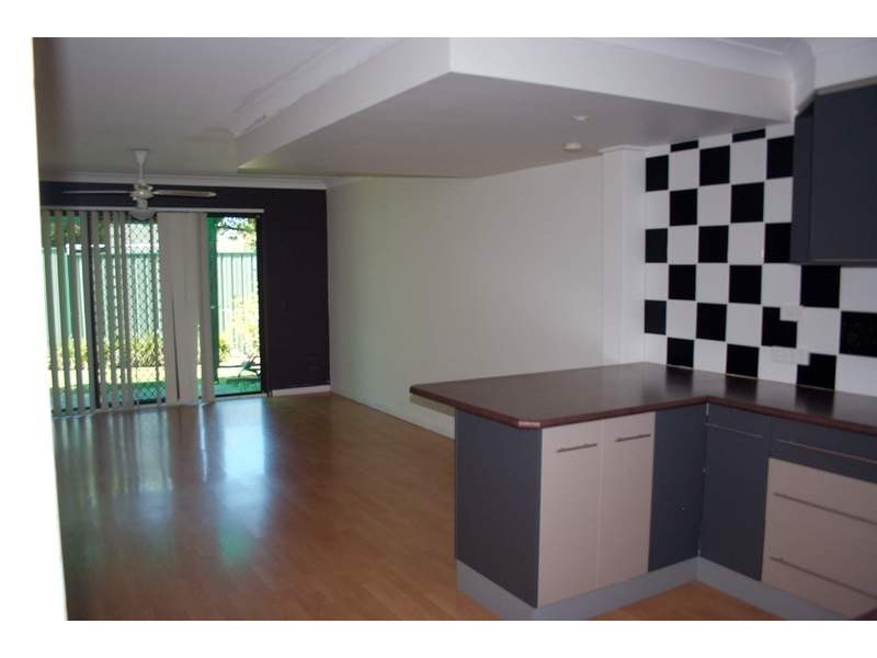 2 Palm Court/67 Nerang Street, Nerang QLD 4211