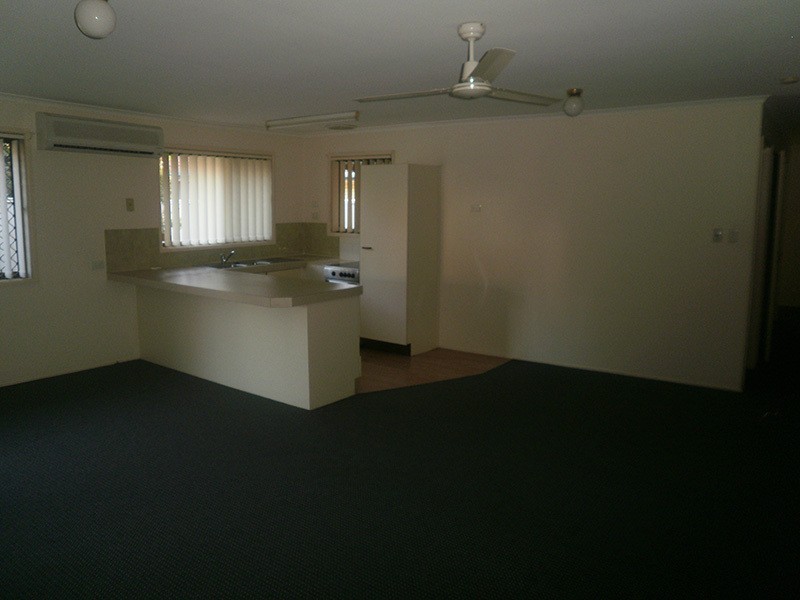 1/120 Kumbari Avenue, Labrador QLD 4215