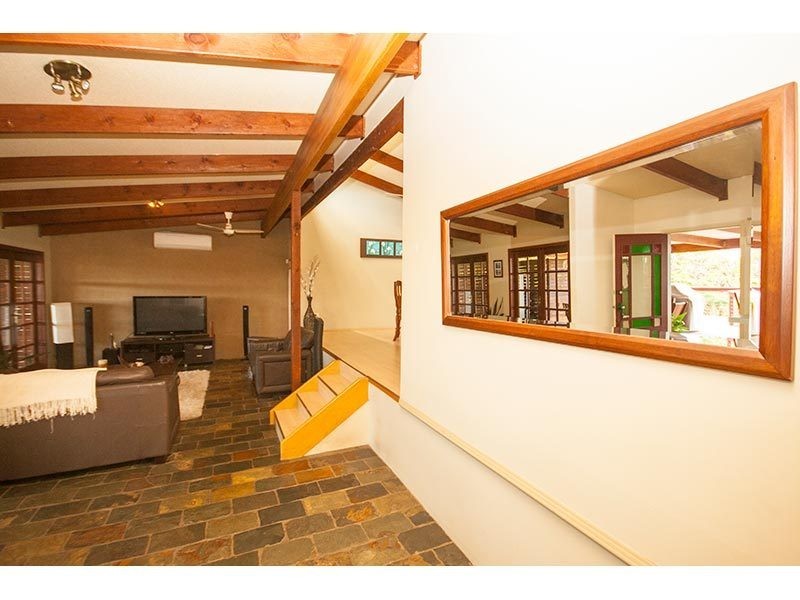 12 Explorers Way, Worongary QLD 4213