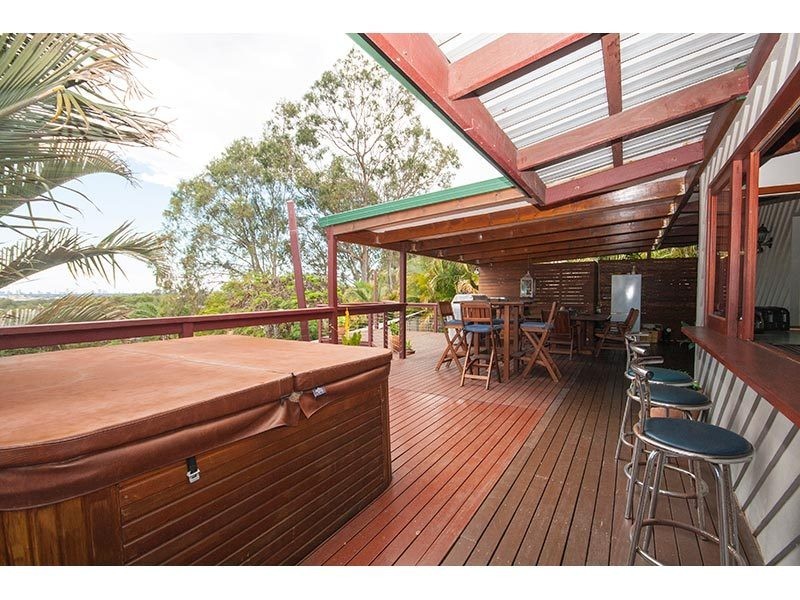 12 Explorers Way, Worongary QLD 4213