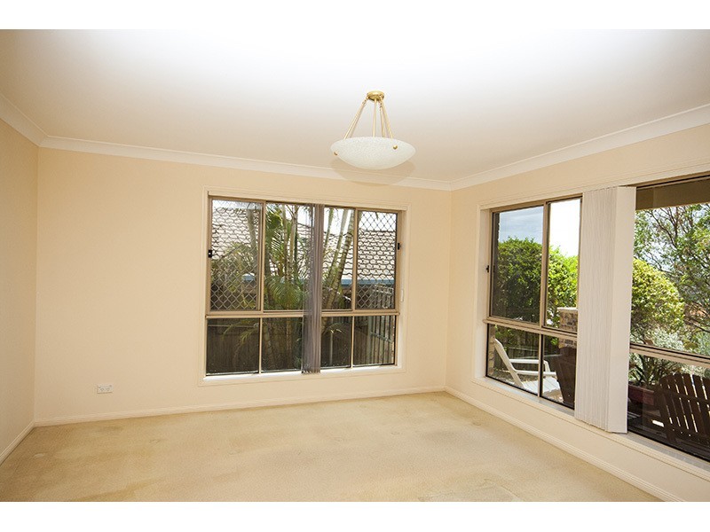 105 Armstrong Way, Highland Park QLD 4211