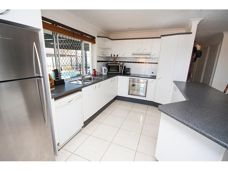 3 Moray Court, Highland Park QLD 4211