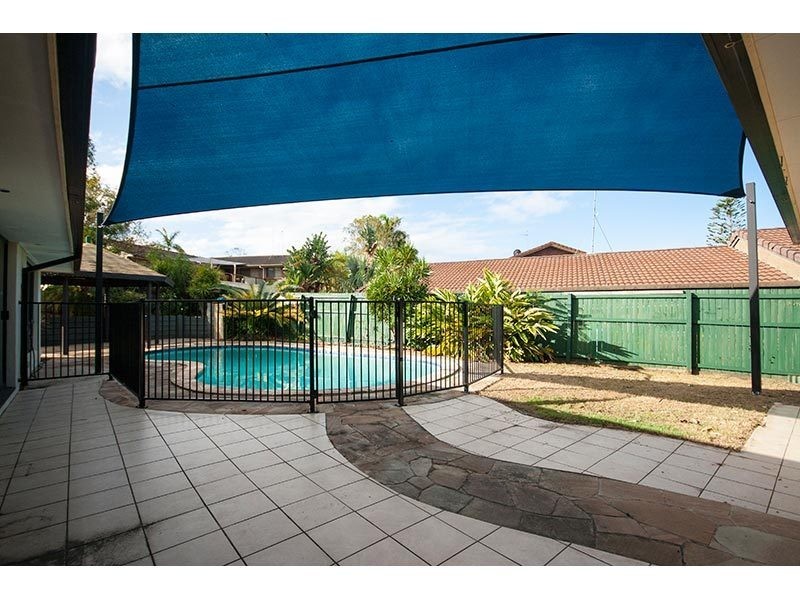 19 Warrungen Way, Ashmore QLD 4214