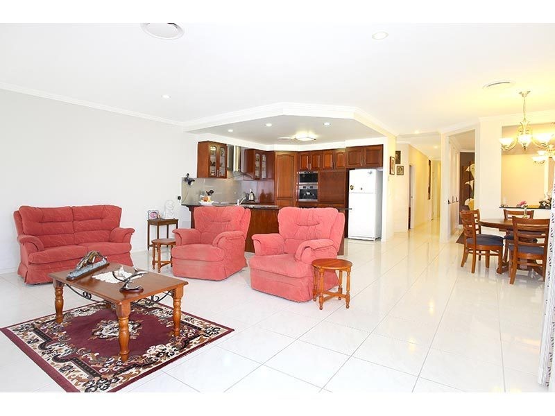 6 Kingsmead Court, Mount Nathan QLD 4211
