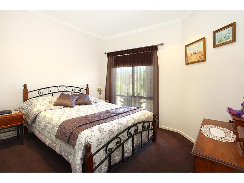 6 Kingsmead Court, Mount Nathan QLD 4211