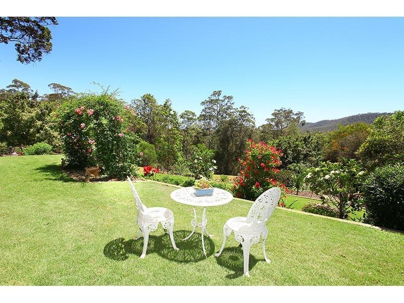 6 Kingsmead Court, Mount Nathan QLD 4211
