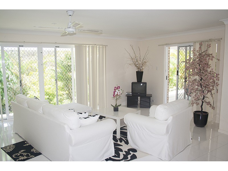 74a Birdlife Court, Nerang QLD 4211