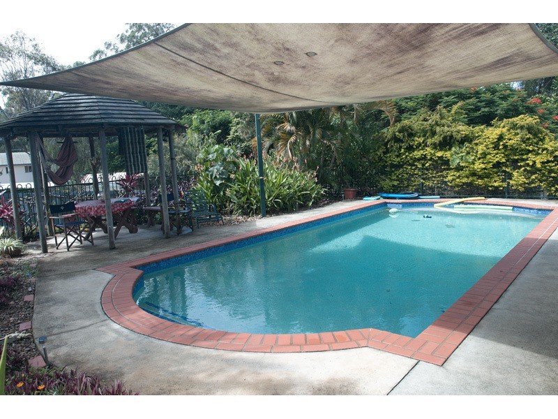 89 Explorers Way, Highland Park QLD 4211