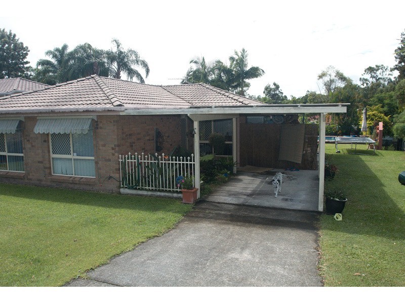 89 Explorers Way, Highland Park QLD 4211