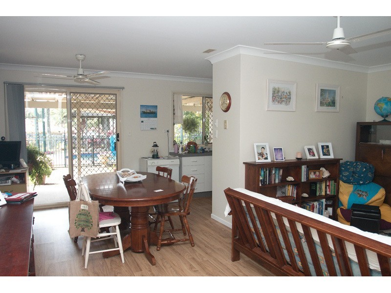 89 Explorers Way, Highland Park QLD 4211