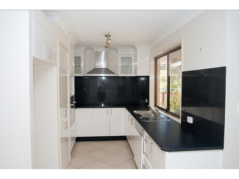 12 Padauk Drive, Nerang QLD 4211