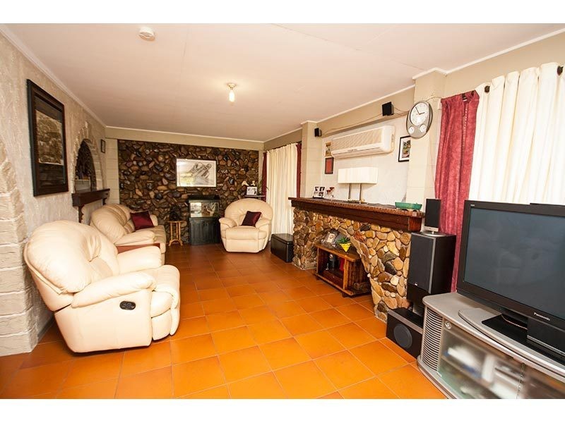 7 Sacha Place, Carrara QLD 4211