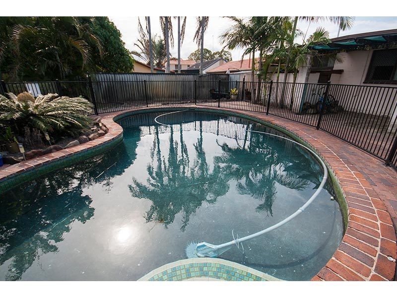 7 Sacha Place, Carrara QLD 4211