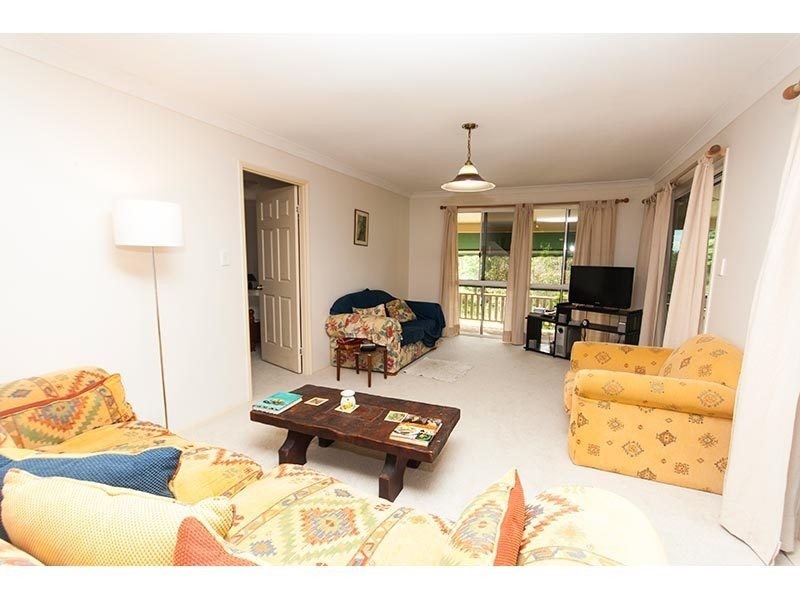 28 Armstrong Way, Highland Park QLD 4211