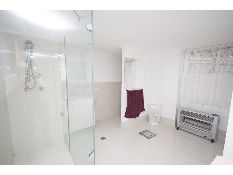 28 Armstrong Way, Highland Park QLD 4211