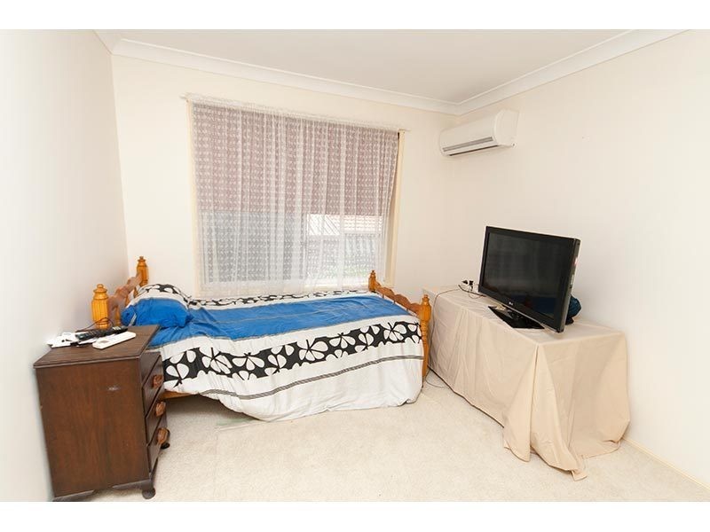 28 Armstrong Way, Highland Park QLD 4211