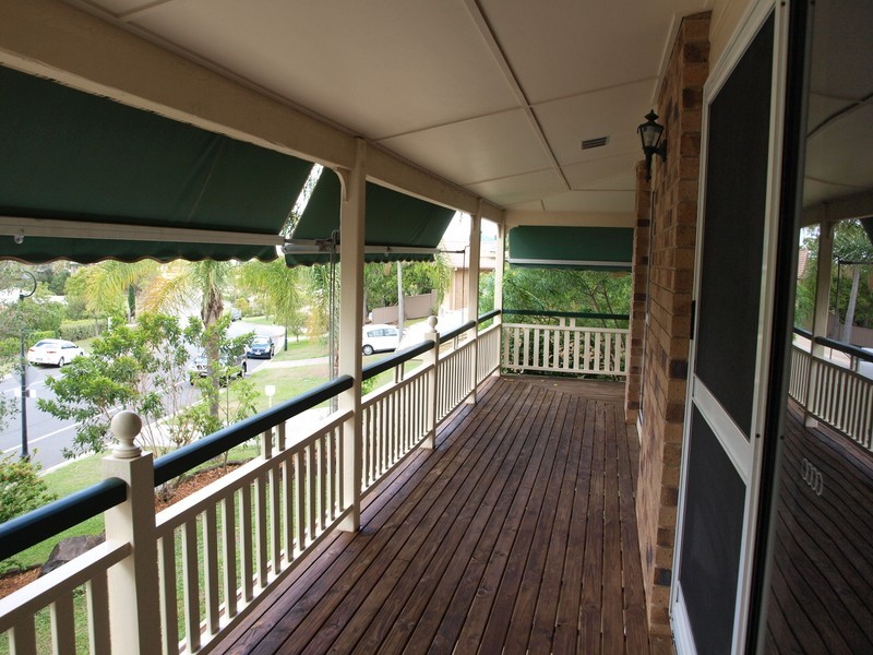 28 Armstrong Way, Highland Park QLD 4211