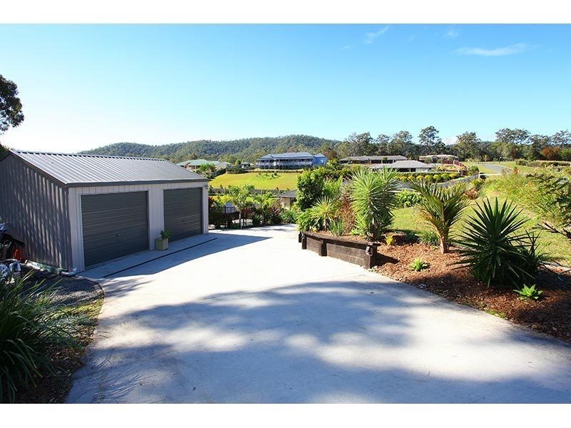 5 Lookout Place, Mount Nathan QLD 4211