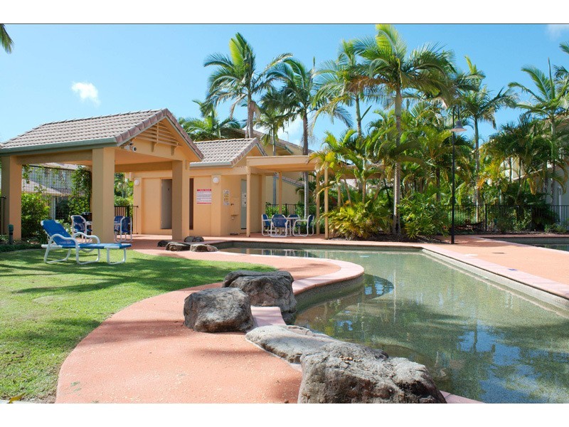 6/215 Cottesloe Drive, Mermaid Waters QLD 4218
