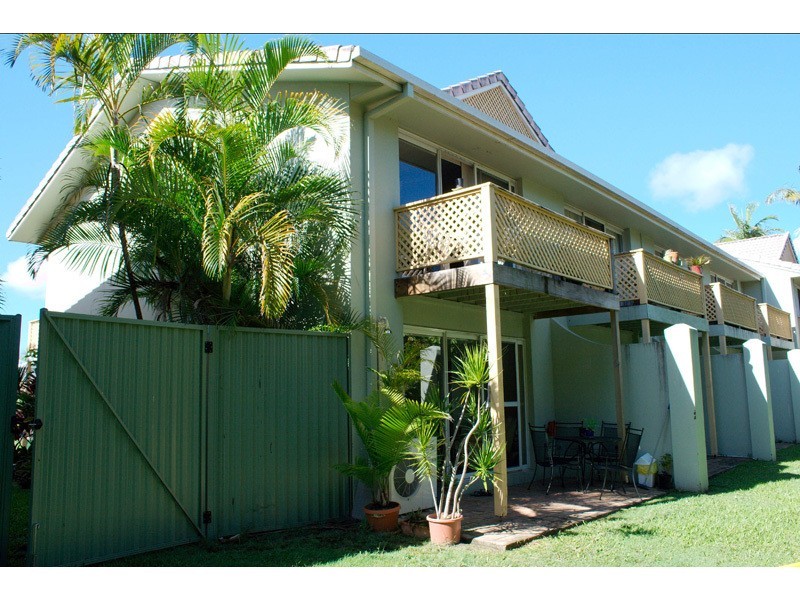6/215 Cottesloe Drive, Mermaid Waters QLD 4218