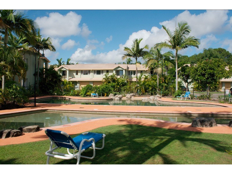 6/215 Cottesloe Drive, Mermaid Waters QLD 4218