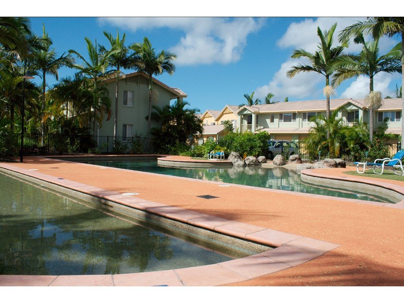 6/215 Cottesloe Drive, Mermaid Waters QLD 4218