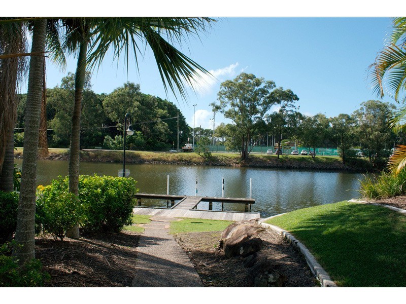 6/215 Cottesloe Drive, Mermaid Waters QLD 4218