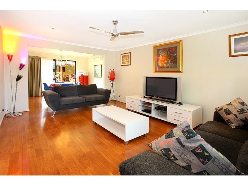 10 St Petersburg Place, Nerang QLD 4211