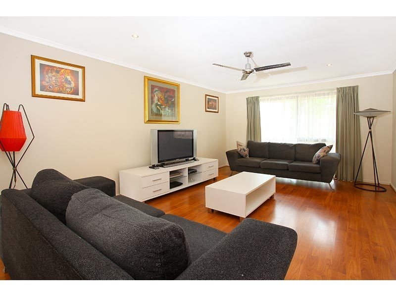 10 St Petersburg Place, Nerang QLD 4211