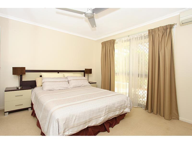 10 St Petersburg Place, Nerang QLD 4211