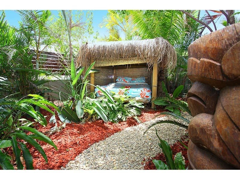 10 St Petersburg Place, Nerang QLD 4211