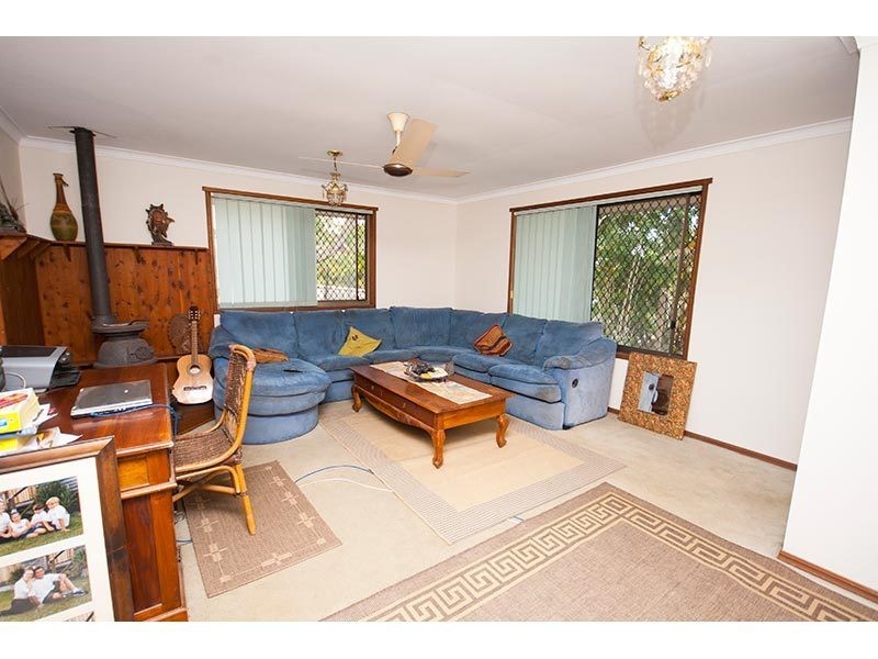 6 Lobban Court, Highland Park QLD 4211